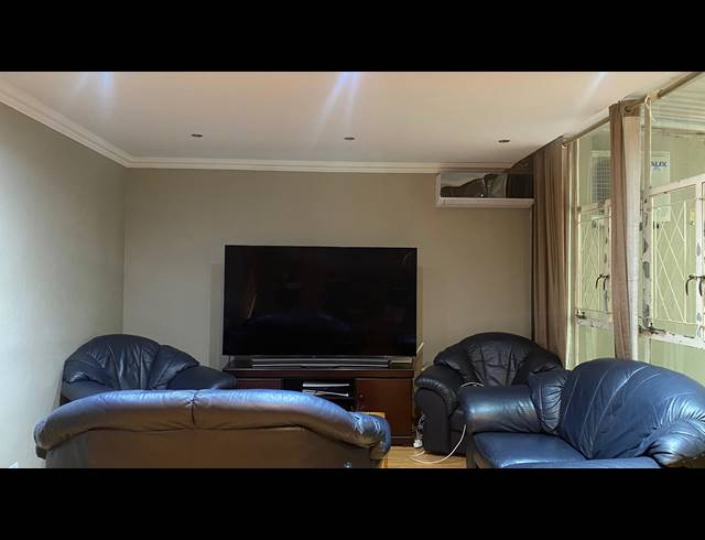 3 BEDROOM FLAT FOR SALE IN MUSGRAVE